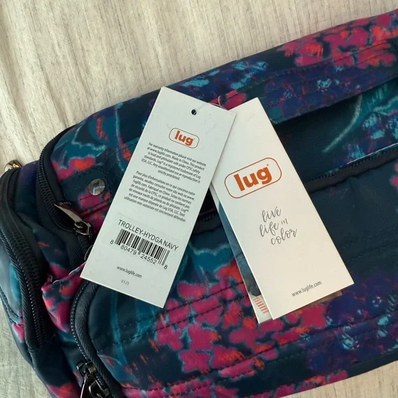 NEW Lug Hydrangeas Trolley Cosmetic Case - Picture 3 of 3